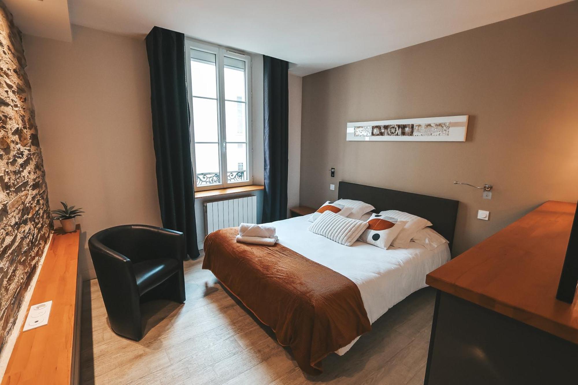 Suit'Home Commerce Angers Exteriér fotografie